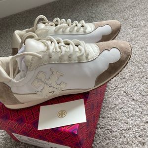 Tory sneaker
